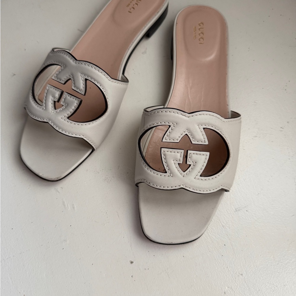 Cream Gucci Interlocked G Sandals/Mules
